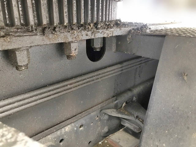 いすゞエルフ穴掘建柱車小型（2t・3t）[写真25]