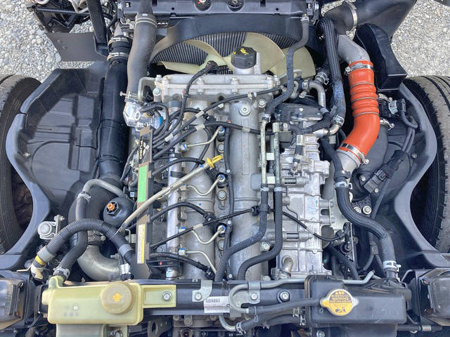 三菱ふそうキャンター平ボディ小型（2t・3t）[写真28]