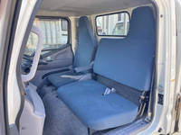 三菱ふそうキャンター平ボディ小型（2t・3t）[写真33]