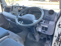 三菱ふそうキャンター平ボディ小型（2t・3t）[写真36]