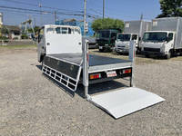 三菱ふそうキャンター平ボディ小型（2t・3t）[写真04]