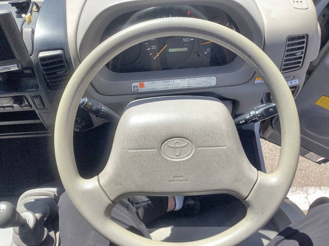 トヨタダイナアルミウイング小型（2t・3t）[写真27]