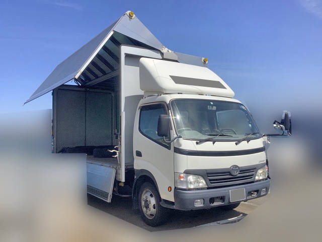 トヨタダイナアルミウイング小型（2t・3t）[写真03]