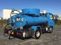 いすゞエルフバキュームカー小型（2t・3t）[写真02]