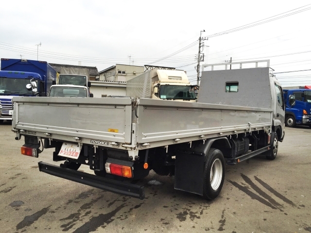 トヨタトヨエース平ボディ小型（2t・3t）[写真02]
