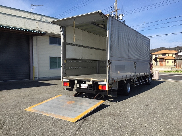 日野レンジャーアルミウイング中型（4t）[写真02]