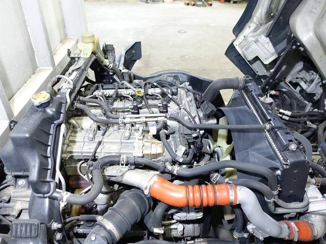 三菱ふそうキャンターアルミウイング小型（2t・3t）[写真24]