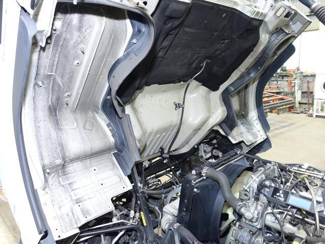 三菱ふそうキャンターアルミウイング小型（2t・3t）[写真25]