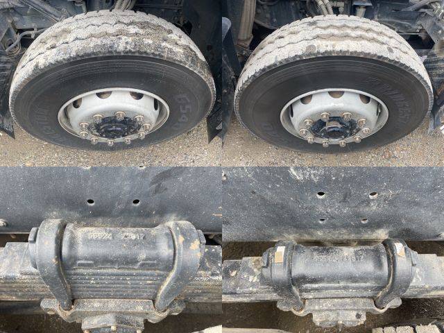 UDトラックスクオンダンプ大型（10t）[写真15]