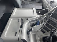 UDトラックスクオンダンプ大型（10t）[写真31]