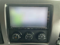 UDトラックスクオンダンプ大型（10t）[写真38]