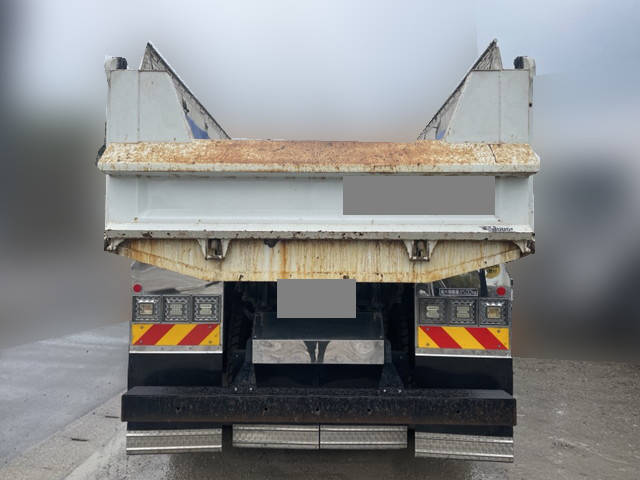 UDトラックスクオンダンプ大型（10t）[写真07]