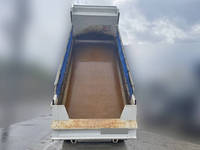 UDトラックスクオンダンプ大型（10t）[写真08]