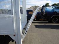 日野デュトロ平ボディ小型（2t・3t）[写真15]