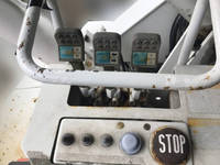 いすゞエルフ高所作業車小型（2t・3t）[写真19]