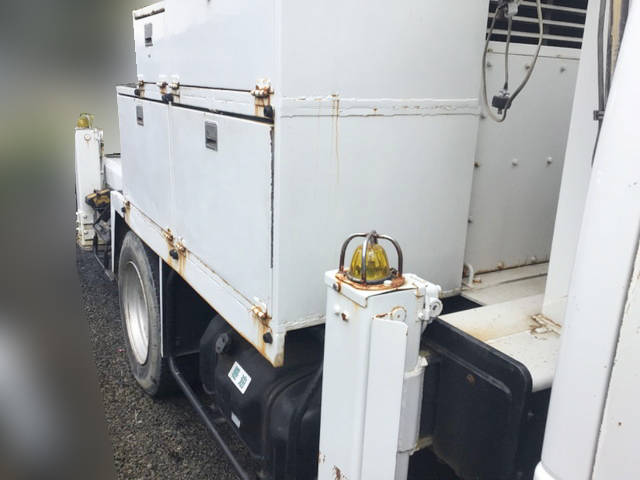 いすゞエルフ高所作業車小型（2t・3t）[写真07]