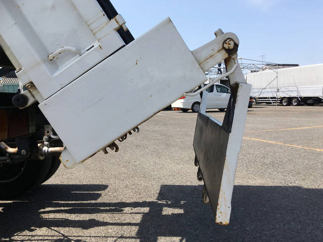 いすゞエルフダンプ小型（2t・3t）[写真16]