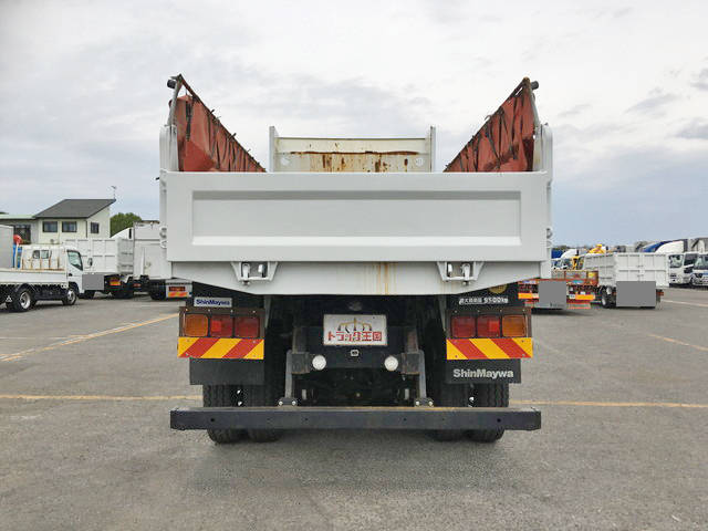 三菱ふそうスーパーグレートダンプ大型（10t）[写真13]