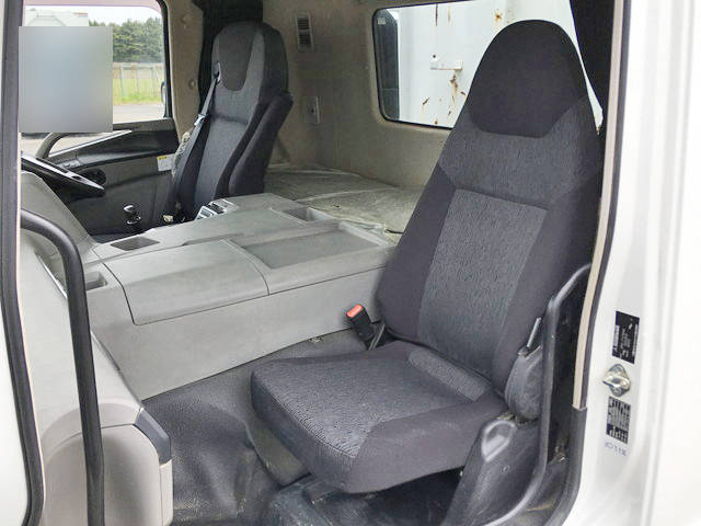 三菱ふそうスーパーグレートダンプ大型（10t）[写真29]