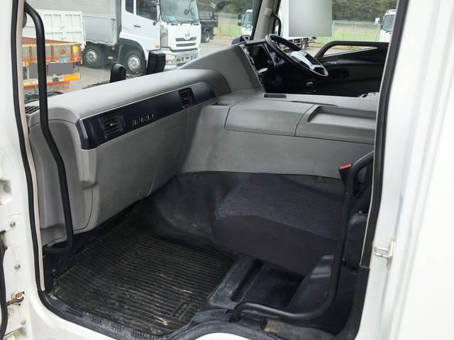 三菱ふそうスーパーグレートダンプ大型（10t）[写真31]