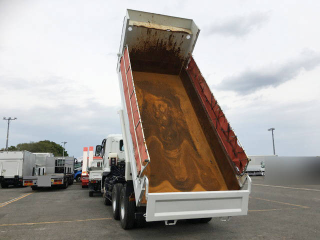 三菱ふそうスーパーグレートダンプ大型（10t）[写真06]