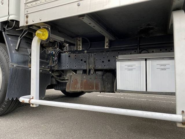 いすゞエルフアルミバン小型（2t・3t）[写真16]