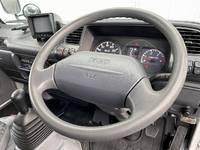 いすゞエルフアルミバン小型（2t・3t）[写真24]