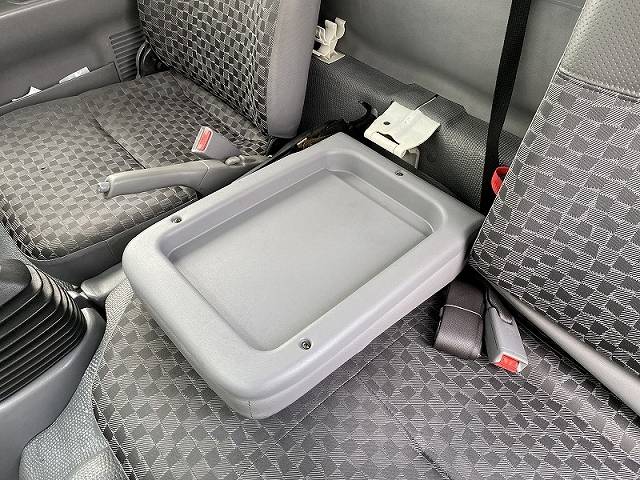 いすゞエルフアルミバン小型（2t・3t）[写真33]