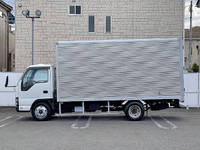 いすゞエルフアルミバン小型（2t・3t）[写真03]