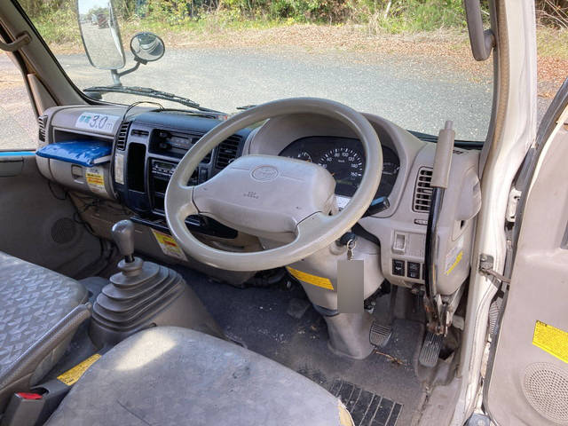 トヨタトヨエース高所作業車小型（2t・3t）[写真34]