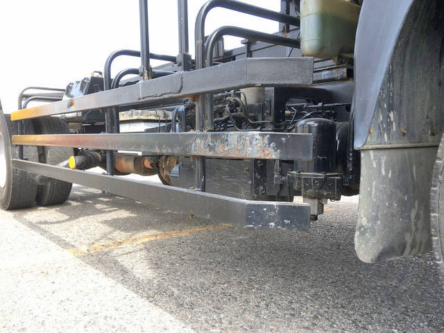 いすゞフォワードコンテナ専用車中型（4t）[写真18]