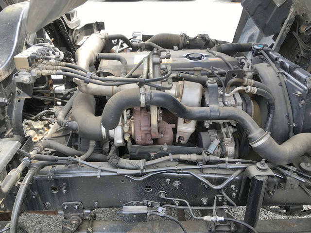 いすゞフォワードコンテナ専用車中型（4t）[写真25]