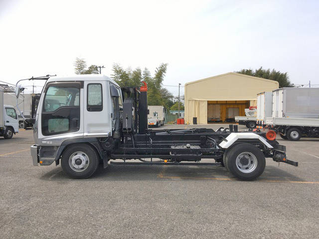 いすゞフォワードコンテナ専用車中型（4t）[写真05]