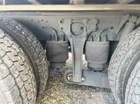 UDトラックスクオンアルミウイング大型（10t）[写真12]