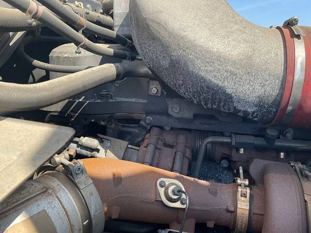 UDトラックスクオンアルミウイング大型（10t）[写真28]