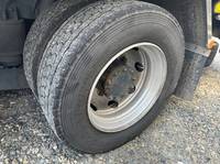 UDトラックスクオンアルミウイング大型（10t）[写真34]