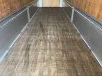 UDトラックスクオンアルミウイング大型（10t）[写真09]