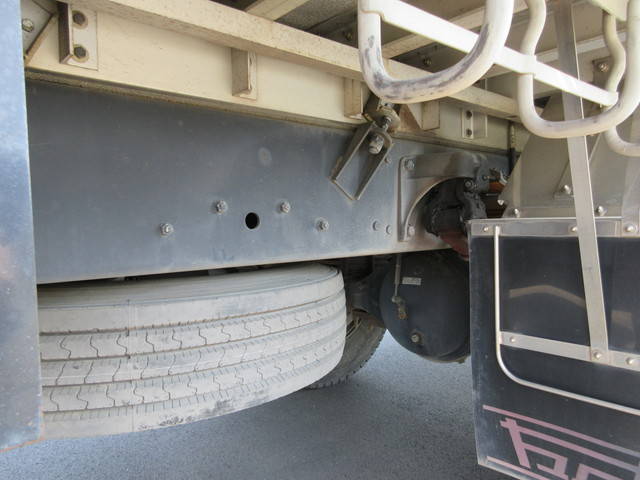 三菱ふそうファイターアルミウイング増トン（6t・8t）[写真11]