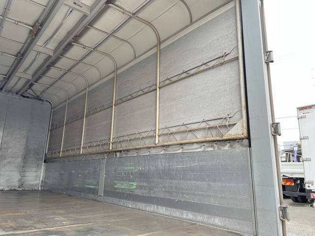 日野レンジャー幌ウイング中型（4t）[写真15]