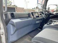 日野レンジャー幌ウイング中型（4t）[写真30]