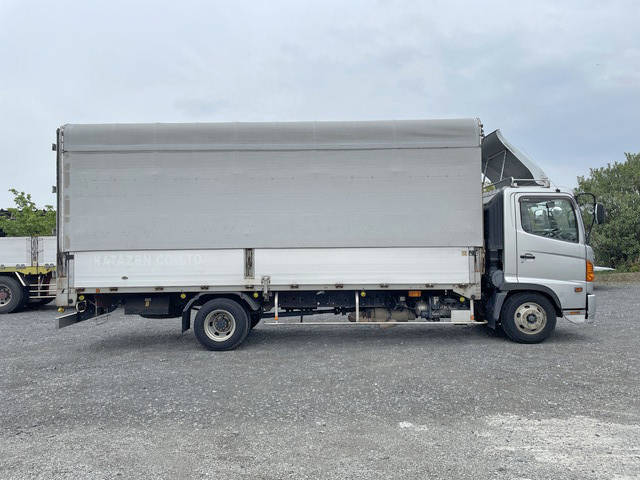 日野レンジャー幌ウイング中型（4t）[写真07]