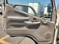 トヨタダイナ高圧洗浄車小型（2t・3t）[写真26]