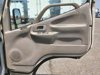 トヨタダイナ高圧洗浄車小型（2t・3t）[写真27]