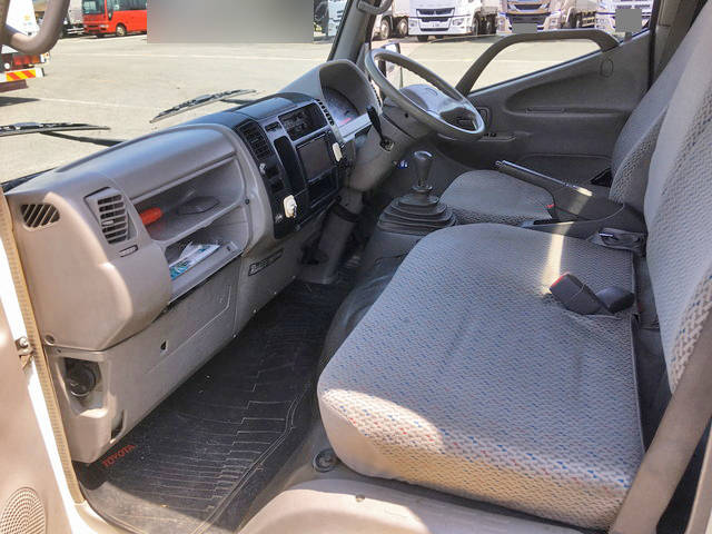 トヨタダイナ高圧洗浄車小型（2t・3t）[写真30]