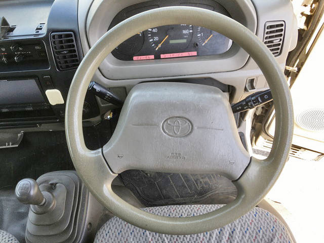 トヨタダイナ高圧洗浄車小型（2t・3t）[写真33]