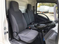 いすゞエルフアルミバン小型（2t・3t）[写真30]