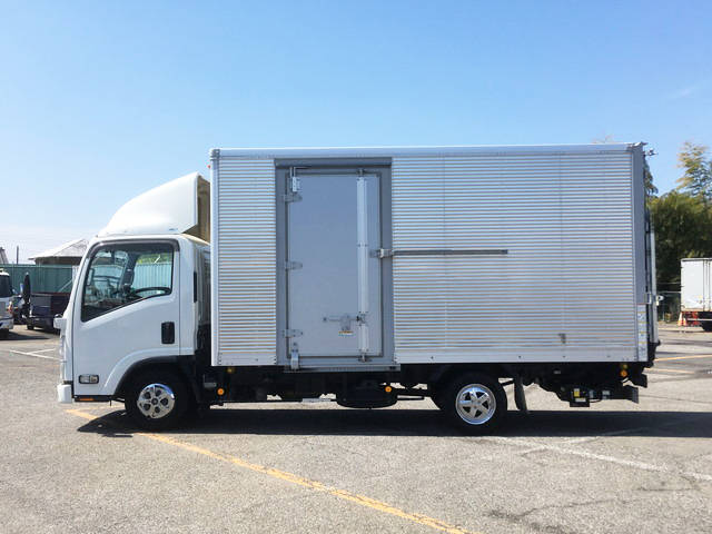 いすゞエルフアルミバン小型（2t・3t）[写真05]