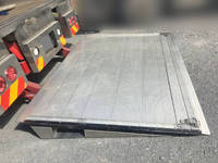 いすゞフォワードアルミウイング中型（4t）[写真11]