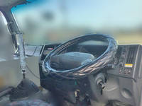 いすゞフォワードアルミウイング中型（4t）[写真22]