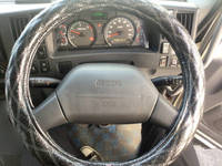 いすゞフォワードアルミウイング中型（4t）[写真26]